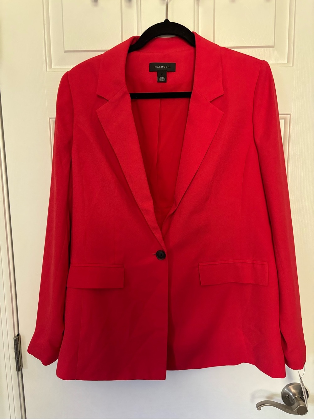 Halogen Red Single-Button Notch Lapel Blazer
